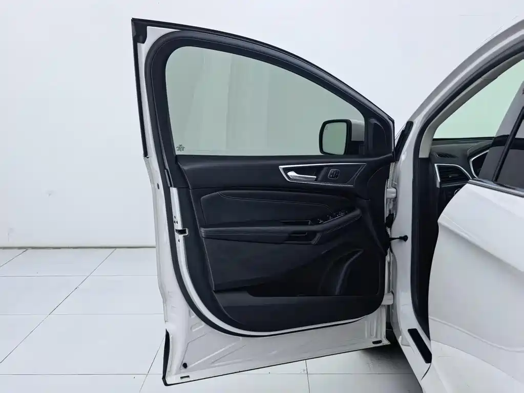 Ford Edge — миниатюра 25