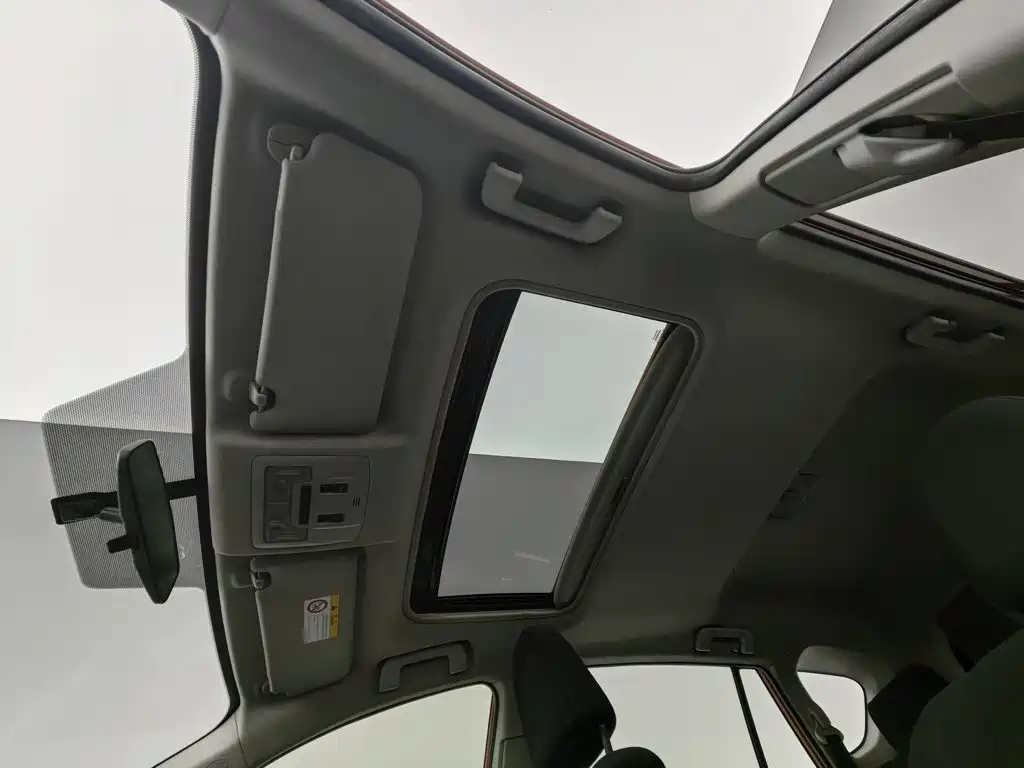 Toyota RAV4 — миниатюра 14