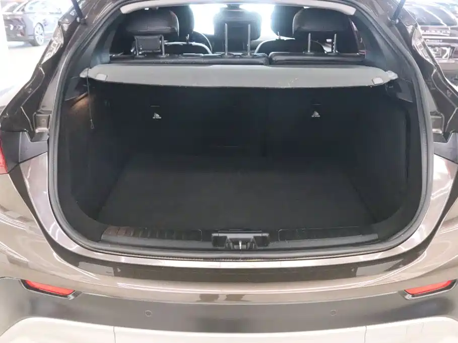 Infiniti QX30 — миниатюра 17