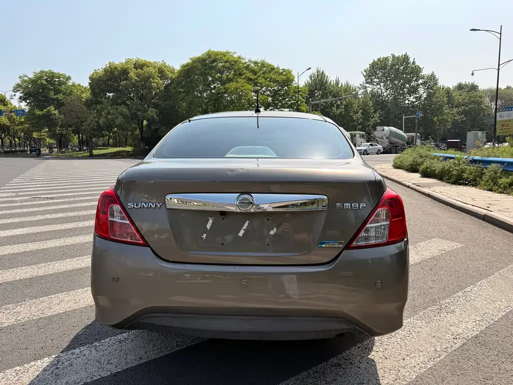 Nissan Sunny 2015 1.5XE CVT Comfort