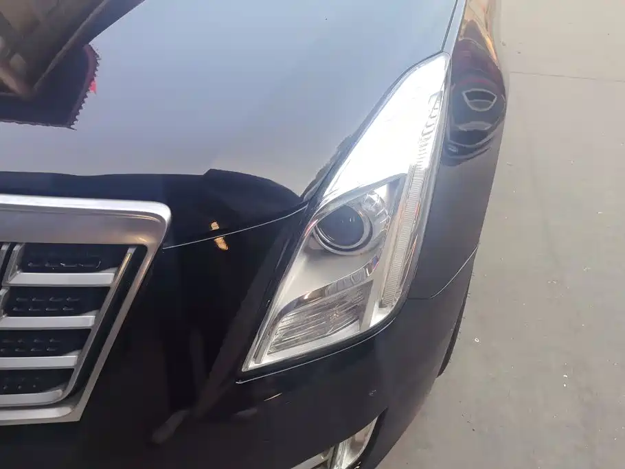 Cadillac XTS — миниатюра 5
