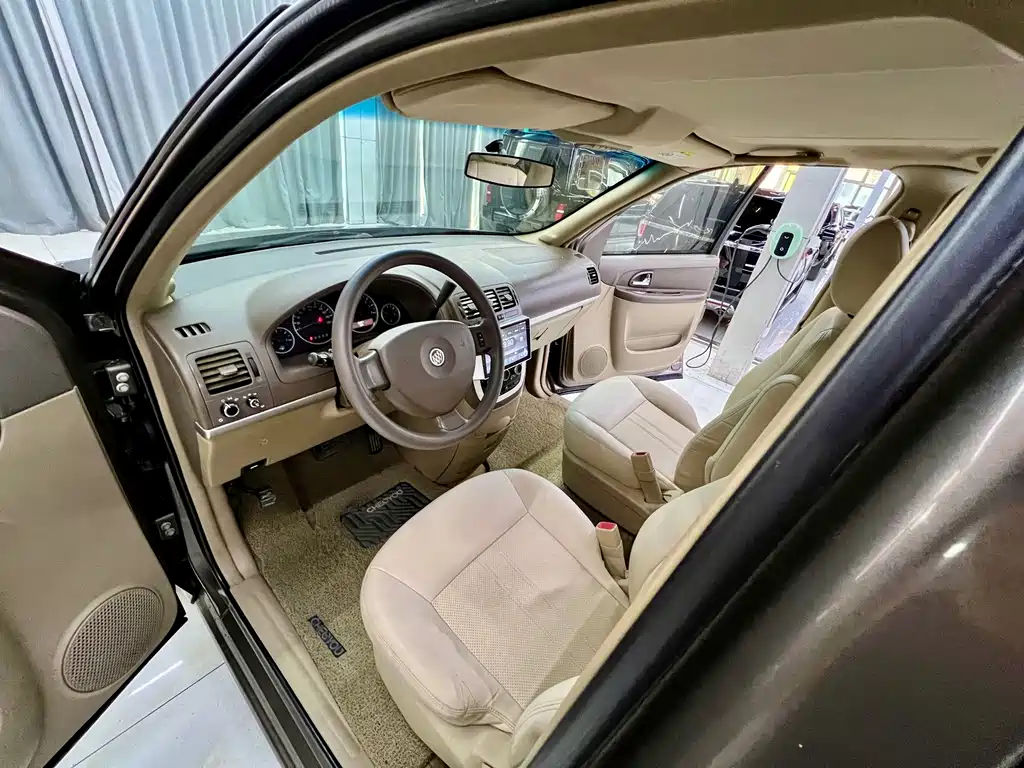 Buick GL8 — миниатюра 9