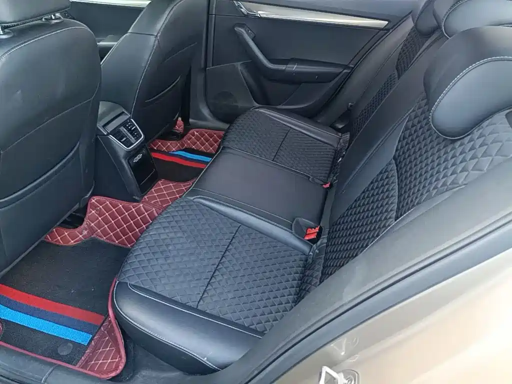Skoda Octavia — миниатюра 17