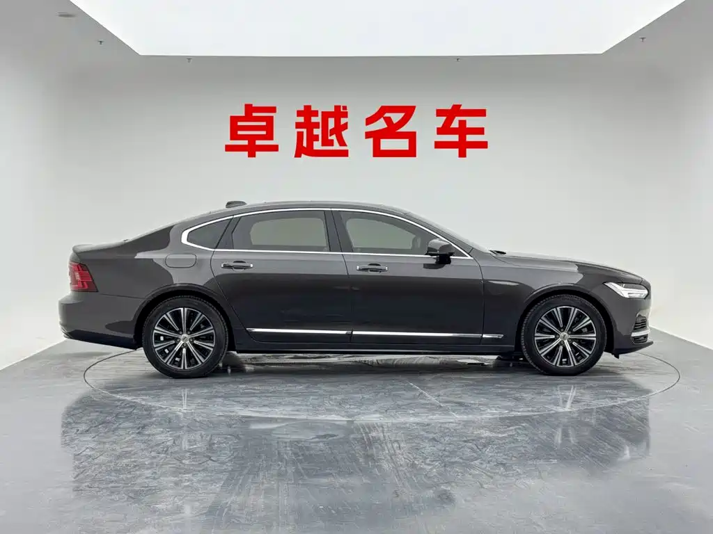 Volvo S90 PHEV — миниатюра 7
