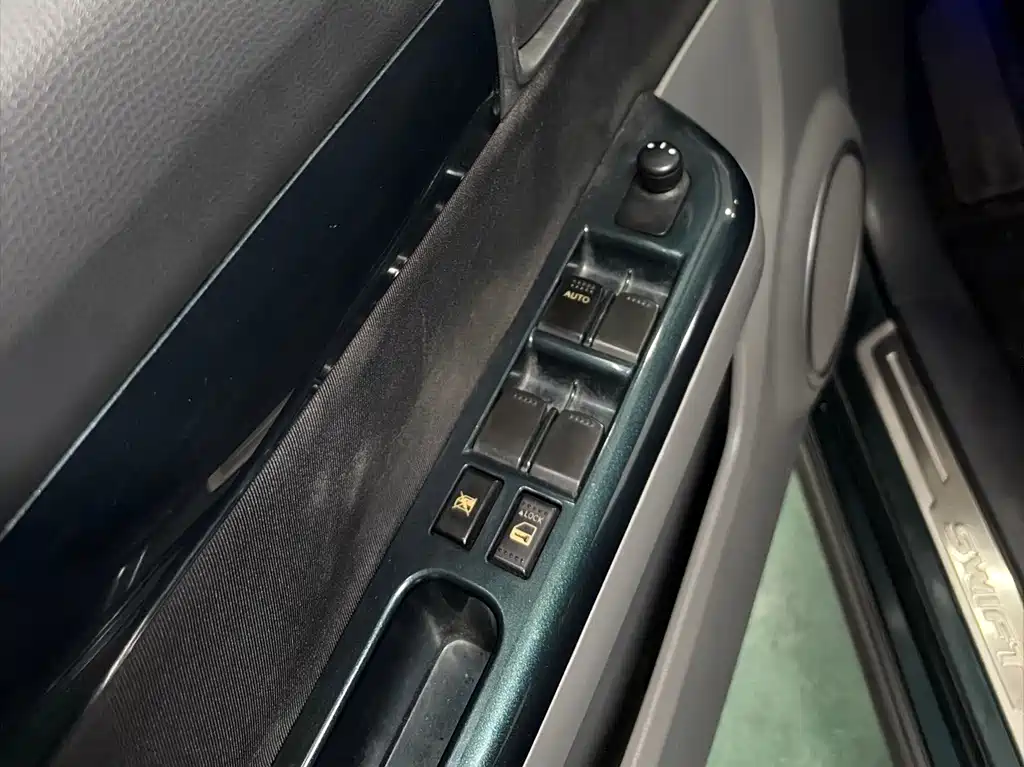 Suzuki Swift — миниатюра 14