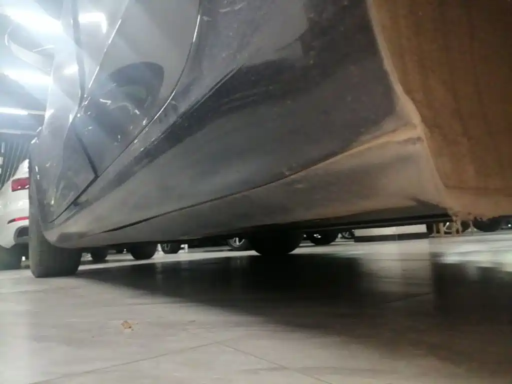 Tesla Model 3 — миниатюра 22