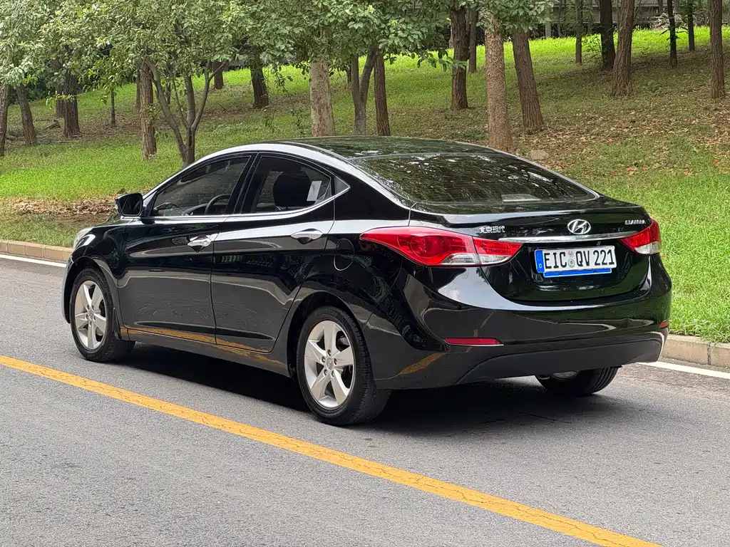 Hyundai Elantra Langdong 1.6L Auto Leading Type, фото 7