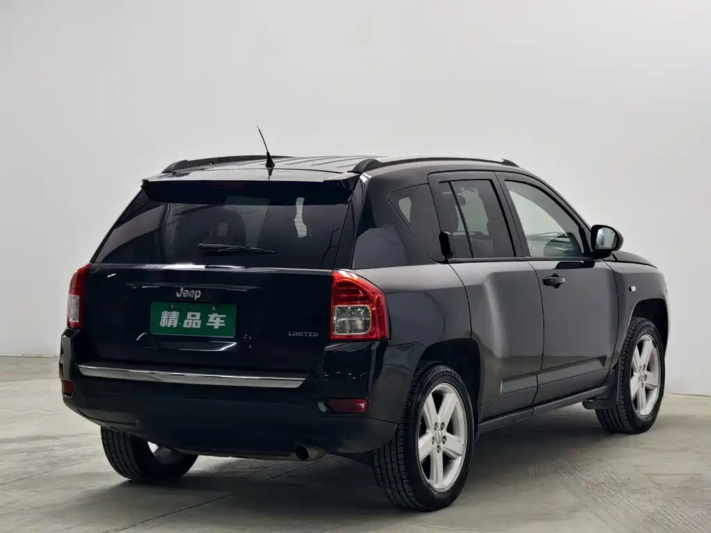 Jeep Compass (Import) — миниатюра 4