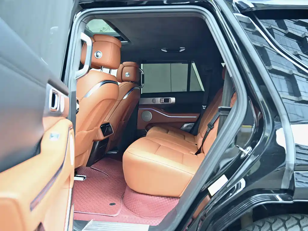 TANK TANK 700 NEW ENERGY