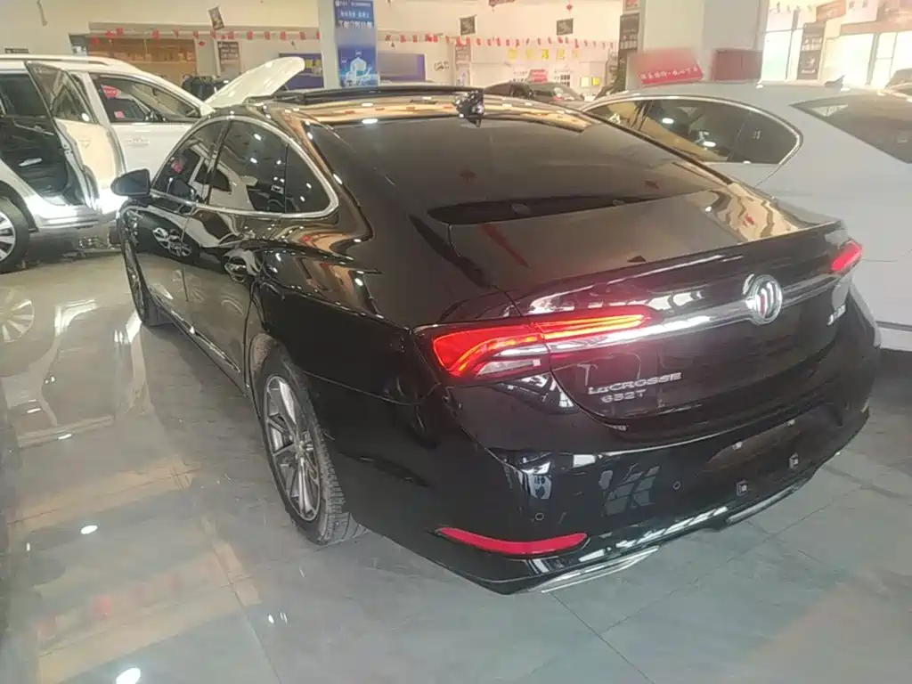 Buick LaCrosse — миниатюра 5
