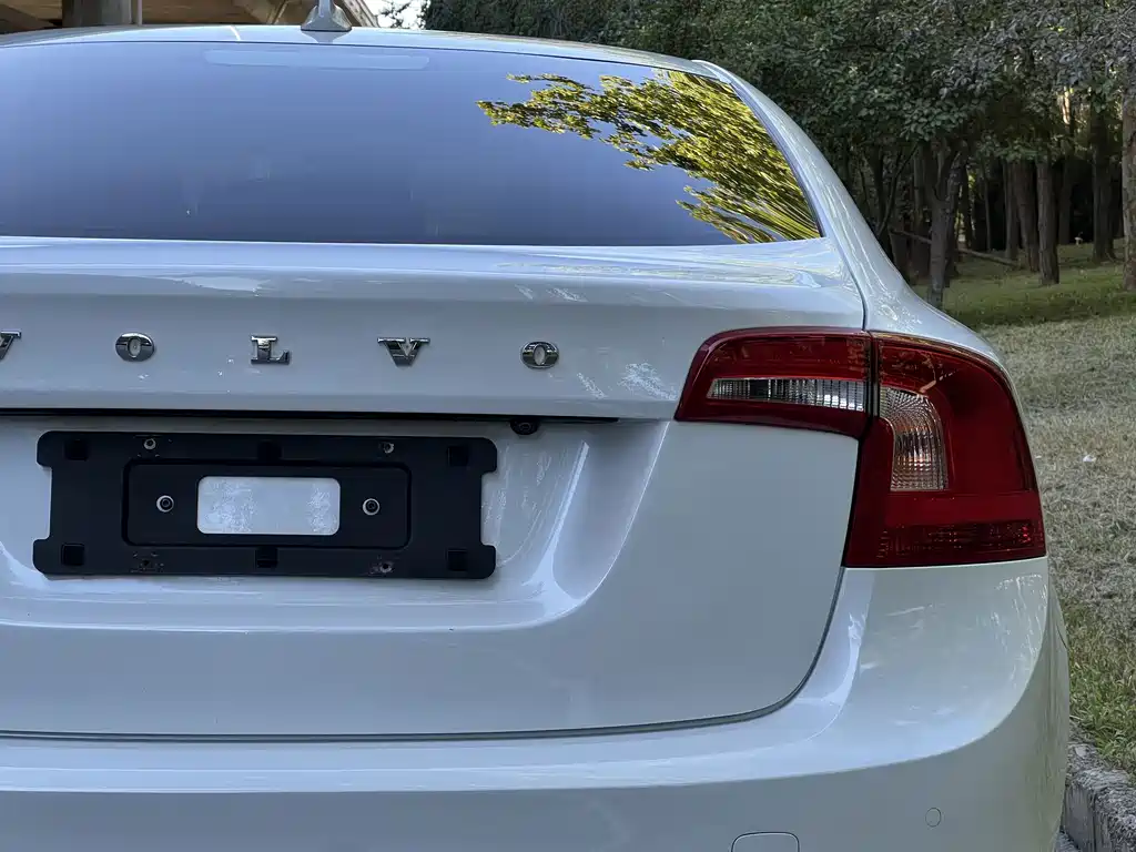 Volvo S60 — миниатюра 11