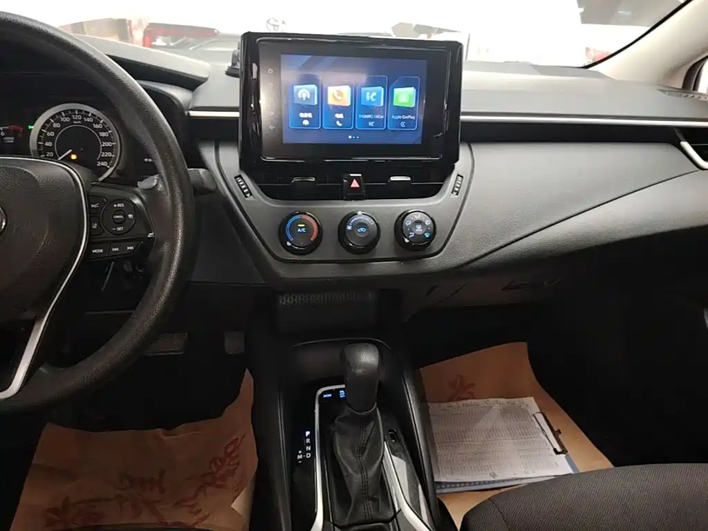 Toyota Corolla — миниатюра 13