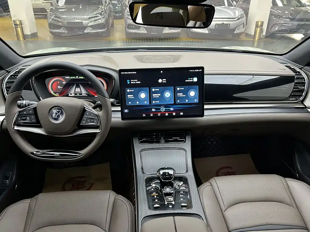 BYD Han — миниатюра 6