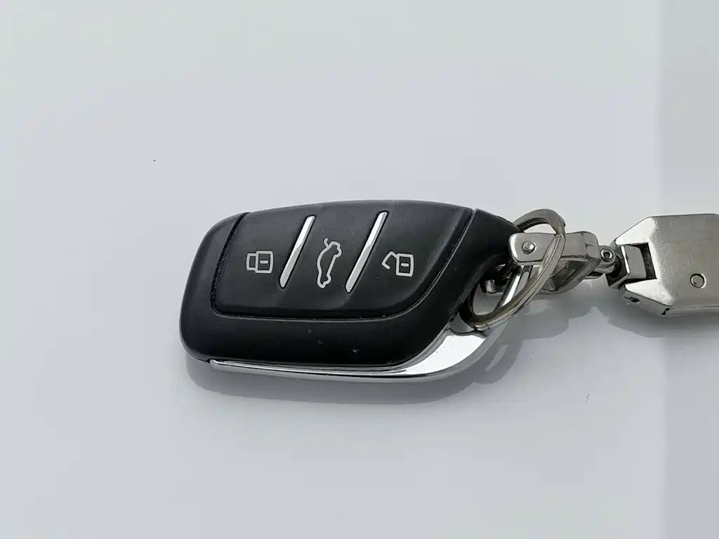 Roewe i5 — миниатюра 19