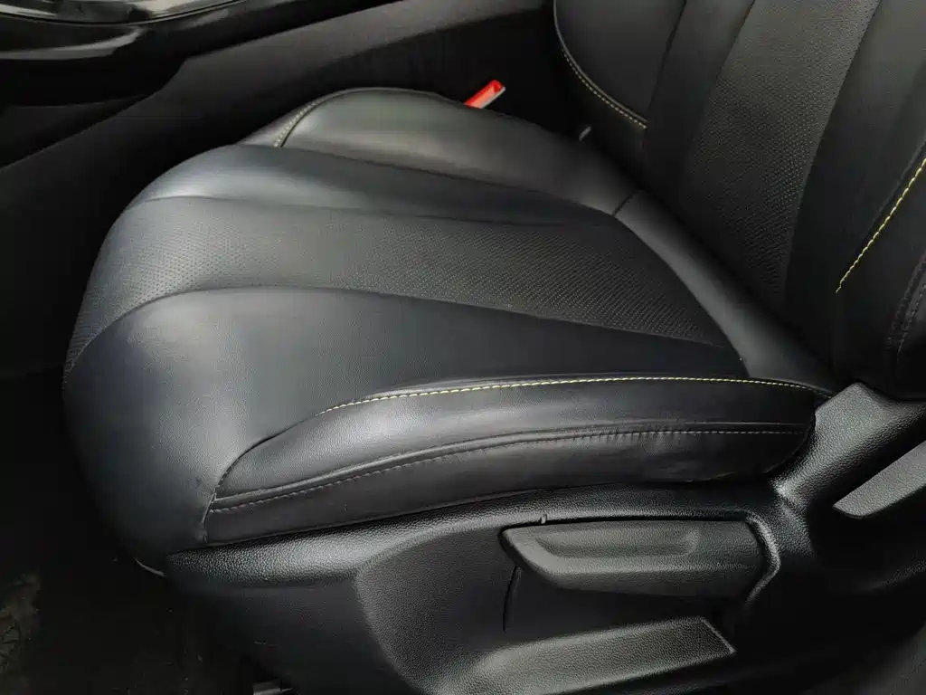 Roewe i5 — миниатюра 20