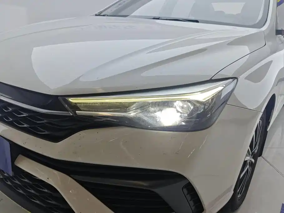 Roewe i5 — миниатюра 5