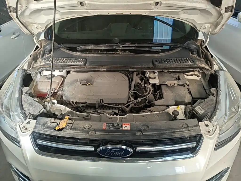 Ford Kuga — миниатюра 20
