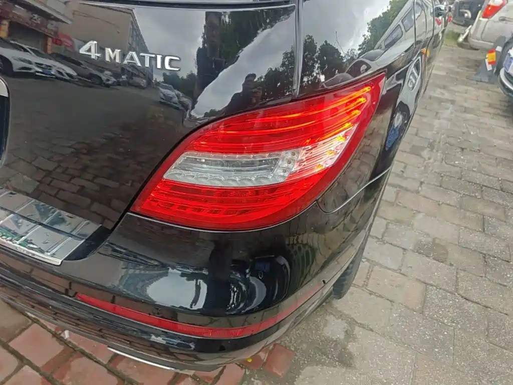 Mercedes-Benz R-Class — миниатюра 8