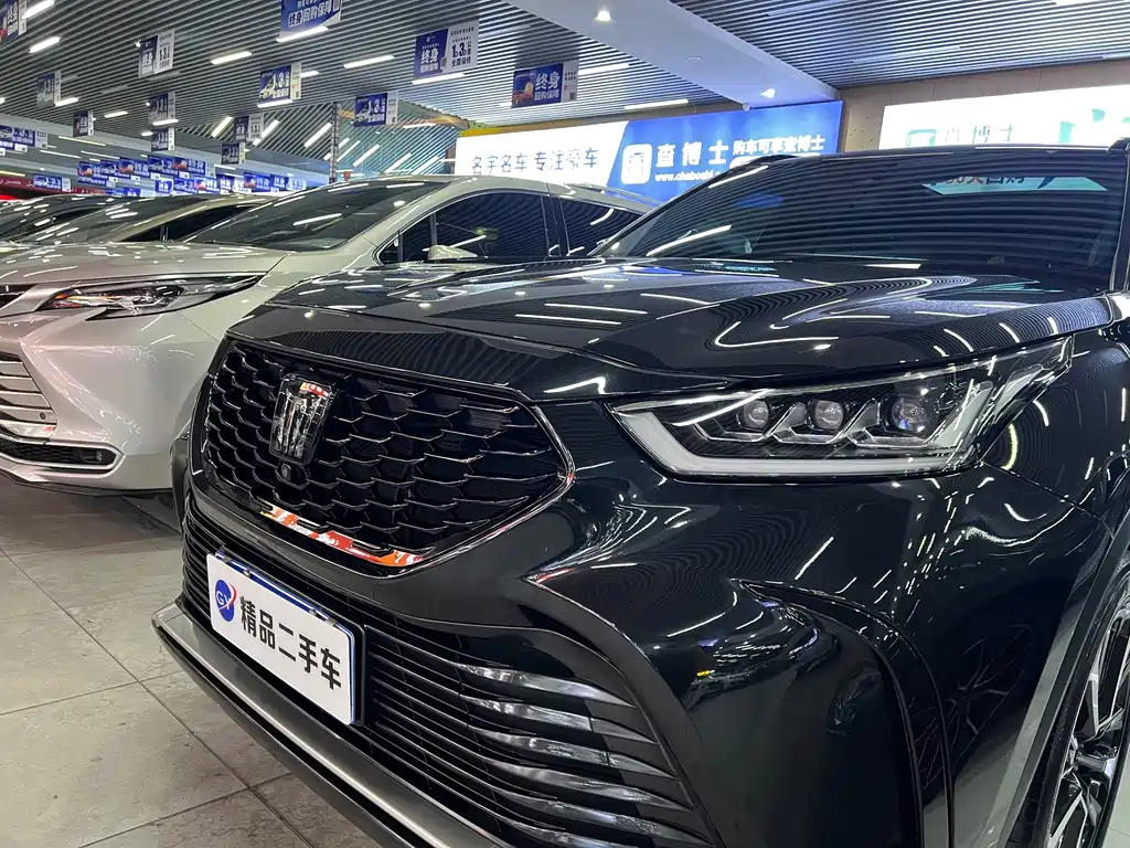 Toyota Crown Kluger — миниатюра 5