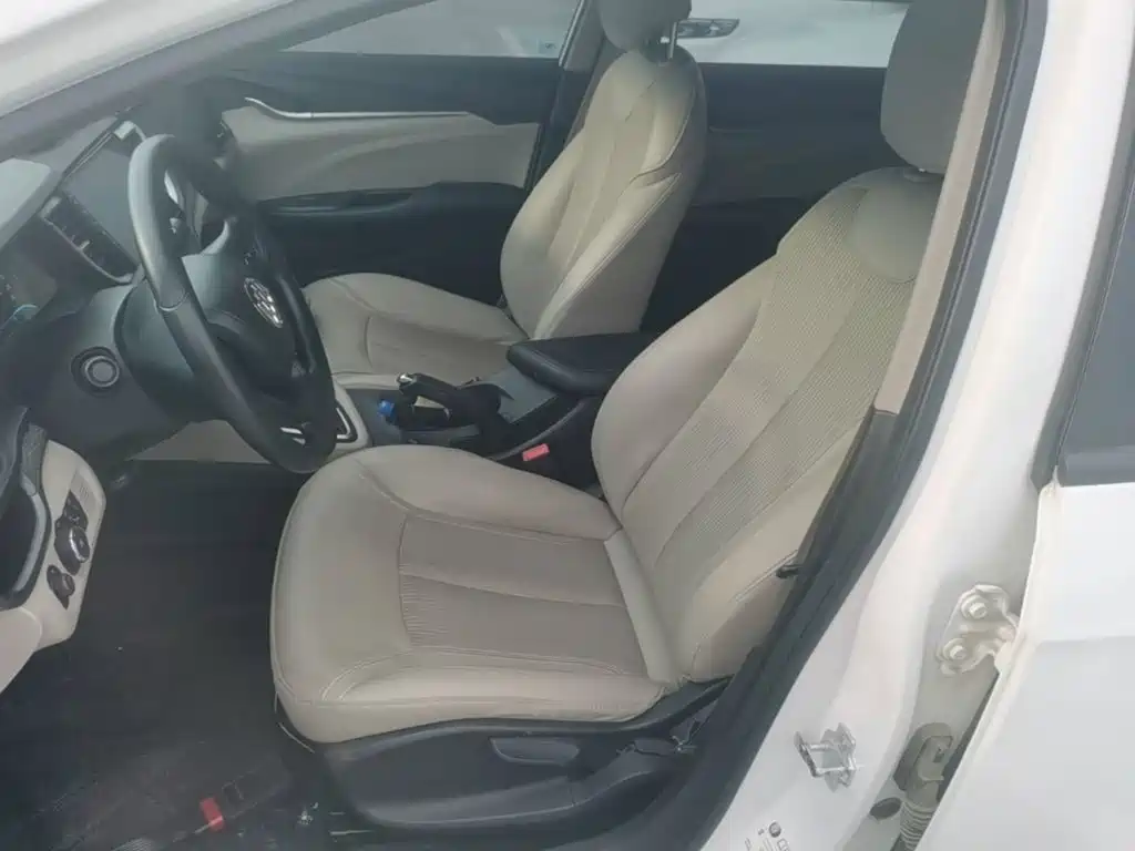 Buick Excelle — миниатюра 15