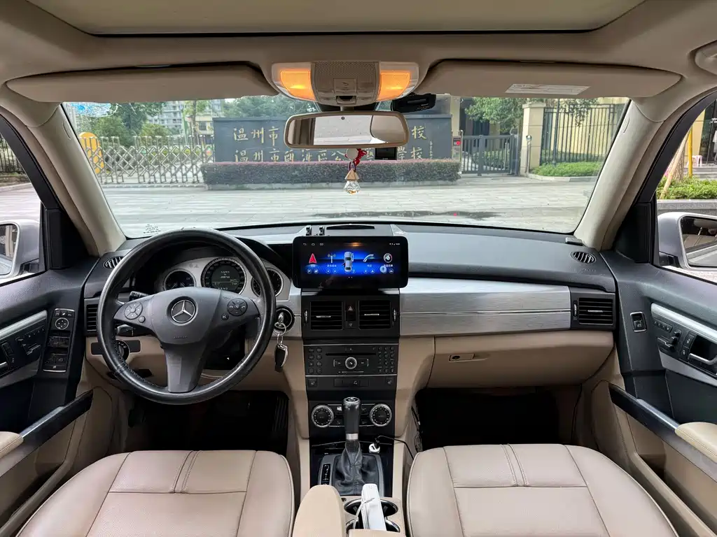 Mercedes-Benz GLK-Class (Import) — миниатюра 9