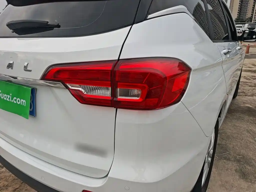 Haval M6 — миниатюра 8