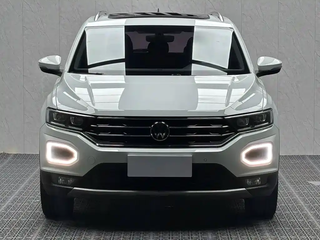 Volkswagen T-Roc — миниатюра 2