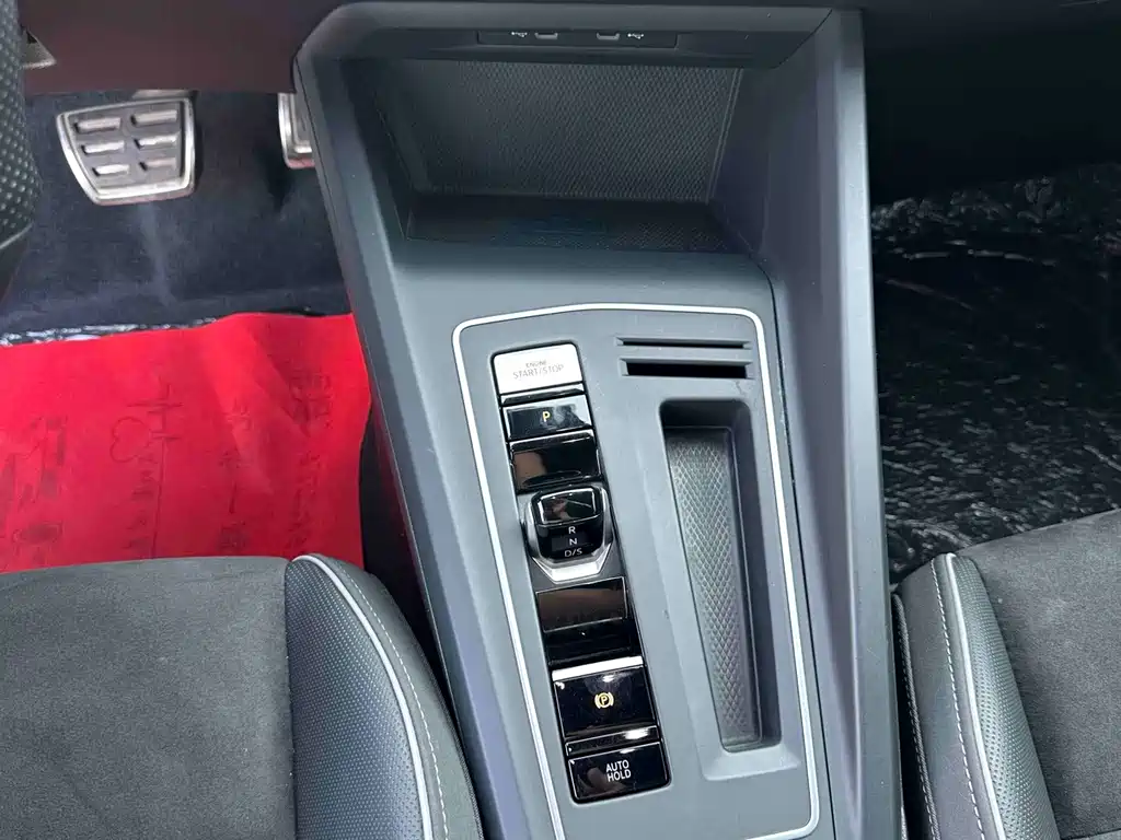 Volkswagen Golf — миниатюра 18