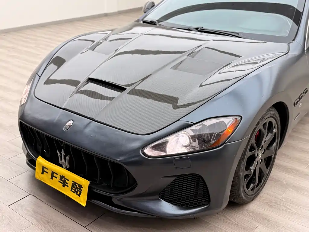 Maserati GranTurismo 2013 4.2L V8