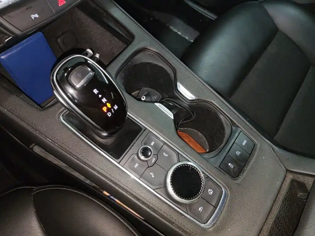 Cadillac XT4 — миниатюра 14