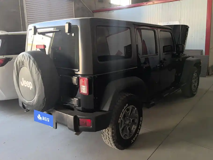 Jeep Wrangler — миниатюра 3