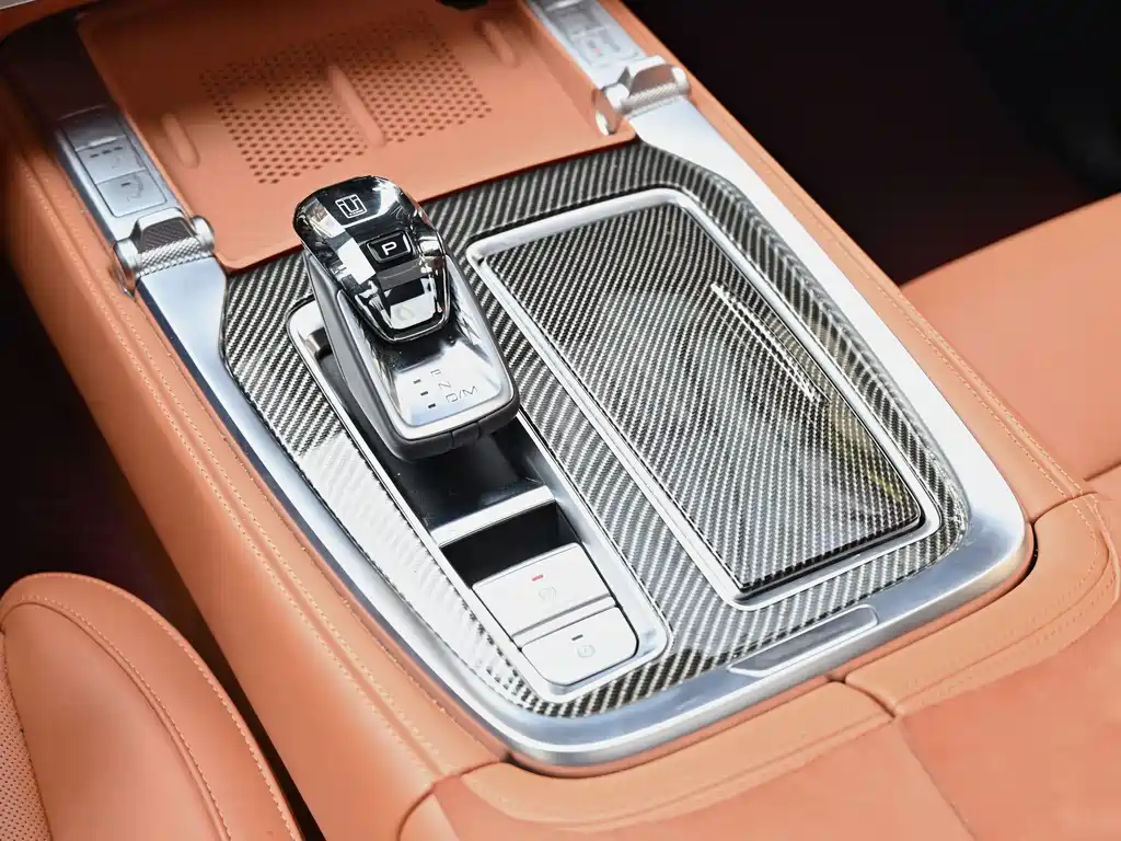 TANK TANK 700 NEW ENERGY