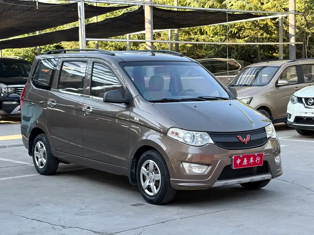 Wuling Hongguang — миниатюра 3