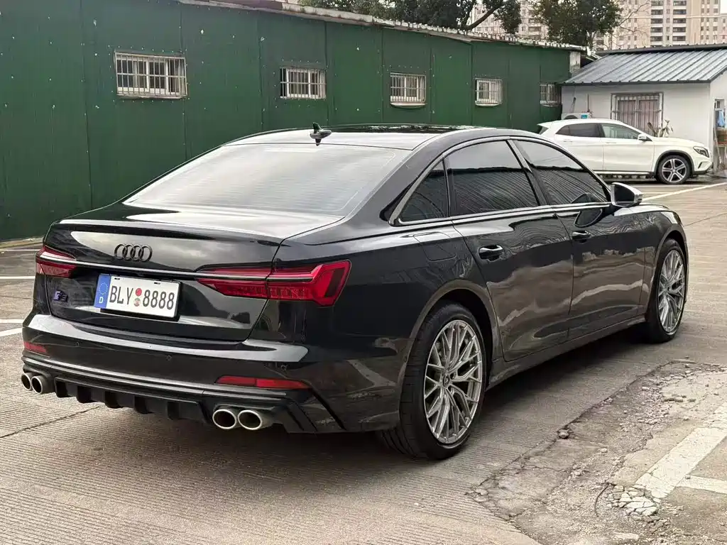 Audi A6L 2025 45 TFSI quattro