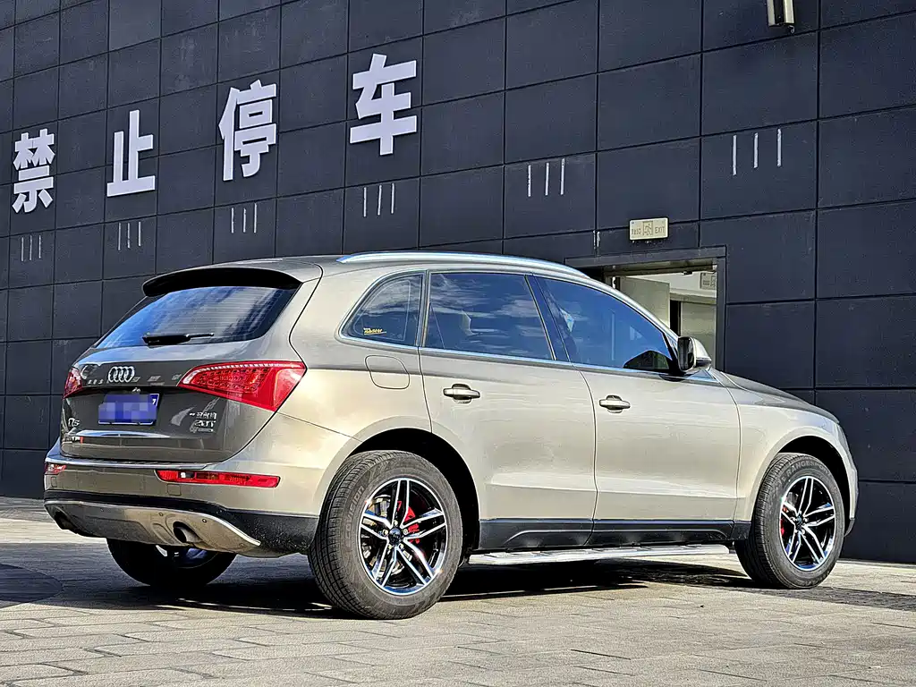 Audi Q5 — миниатюра 10