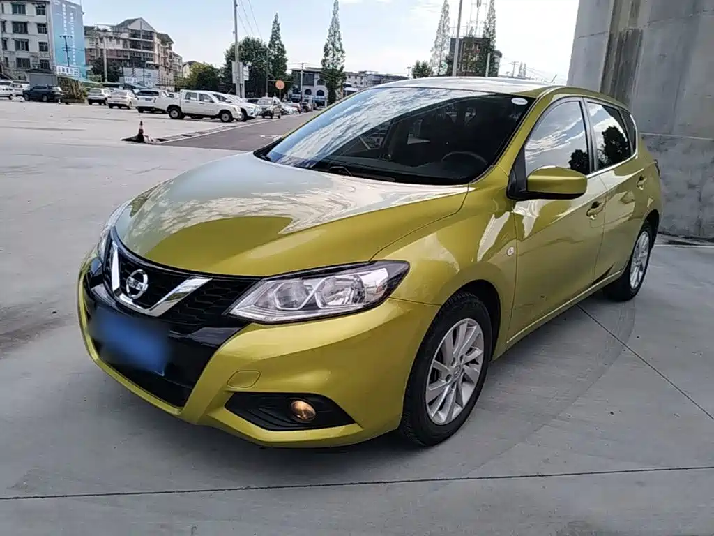 Nissan Tiida