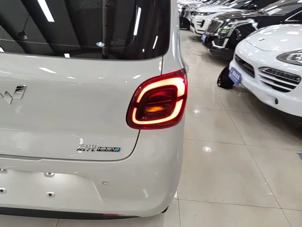 Wuling Mini EV MINIEV 2025