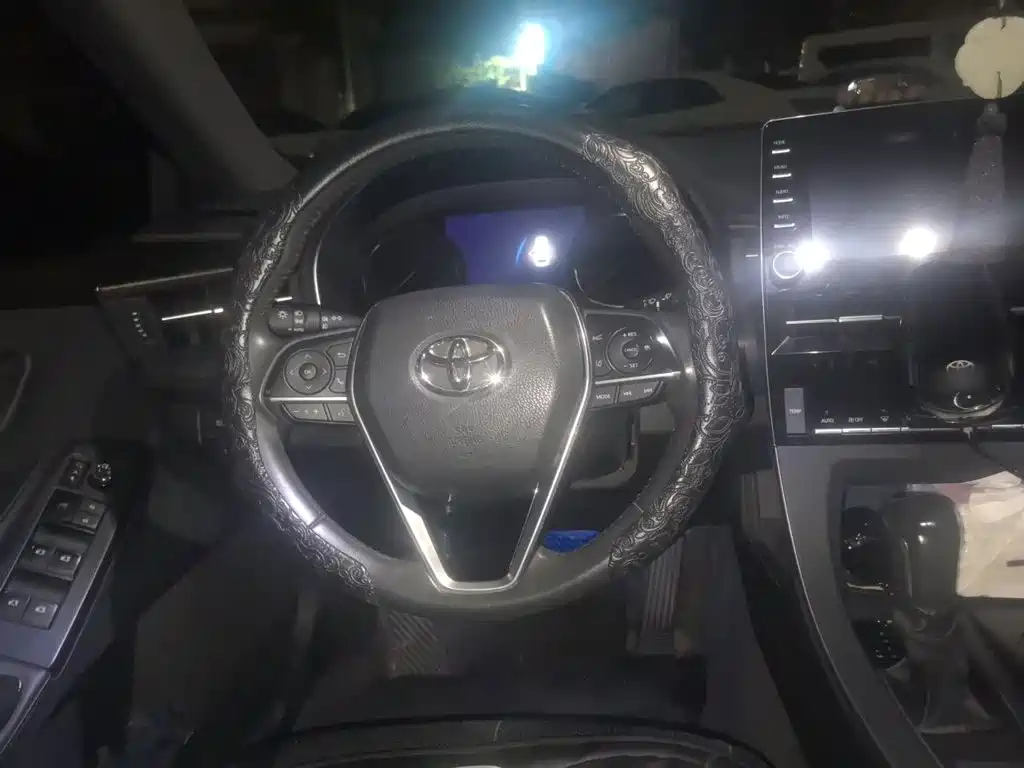 Toyota Avalon — миниатюра 6