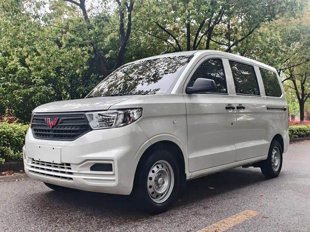 Wuling Hongguang V 2023