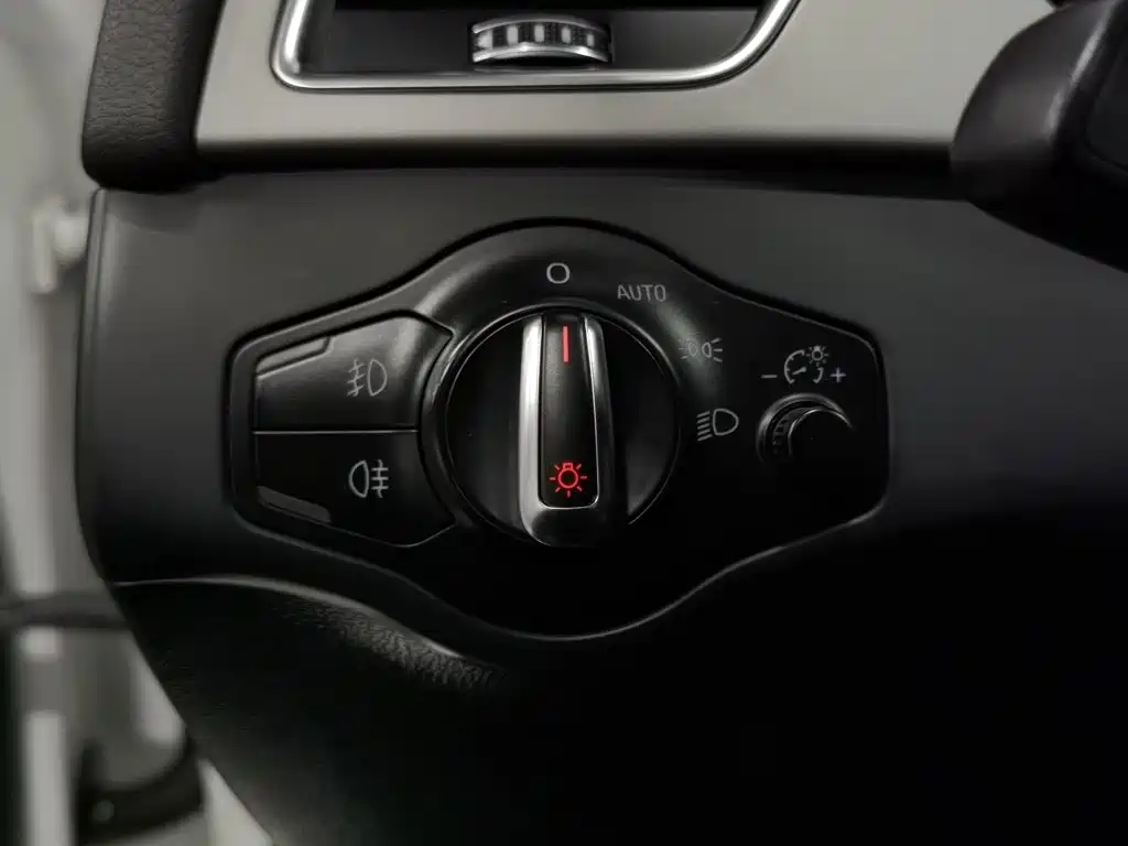 Audi A4L — миниатюра 21