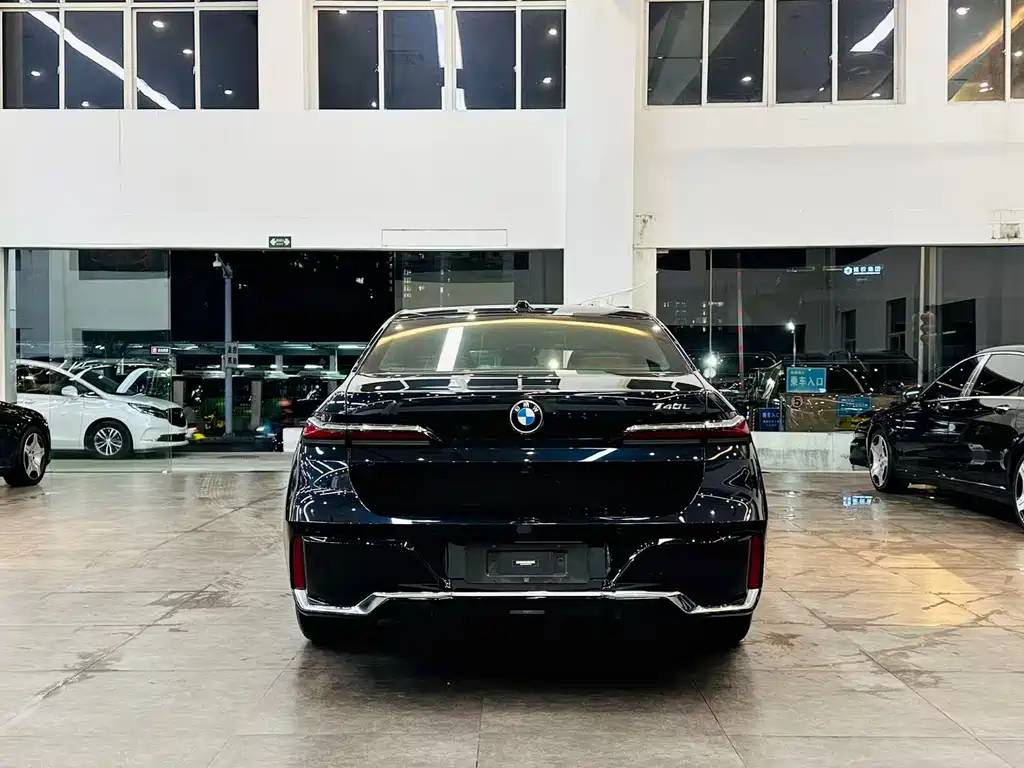 BMW 7 Series 7 2023 740Li Premium M Sport