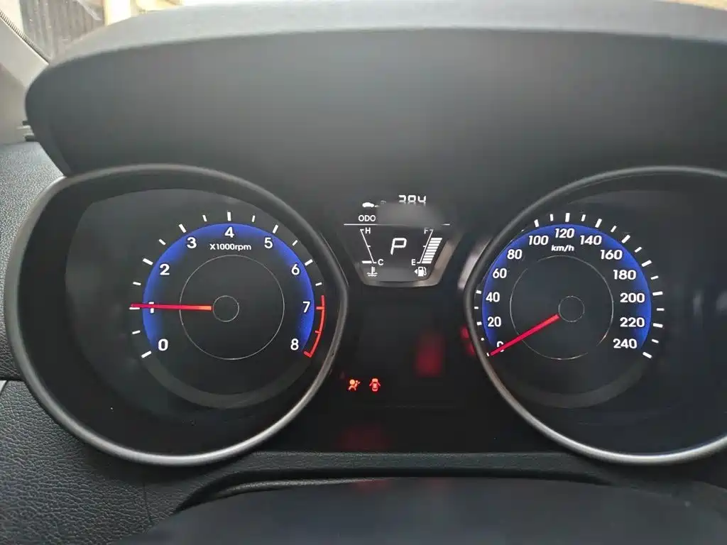 Hyundai Elantra Langdong — миниатюра 4