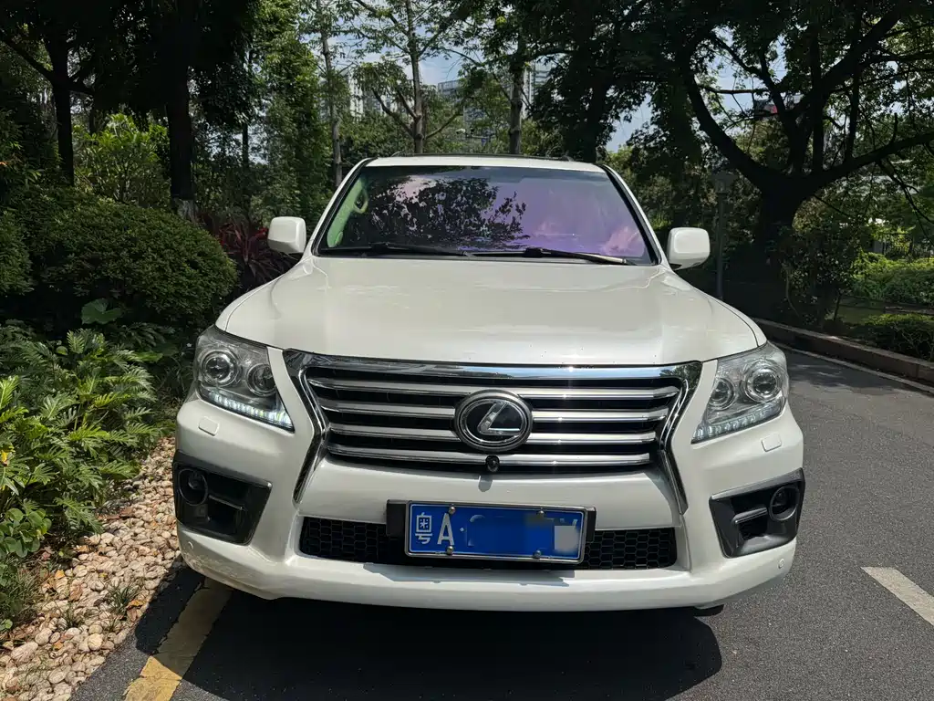 Lexus LX 2009 570