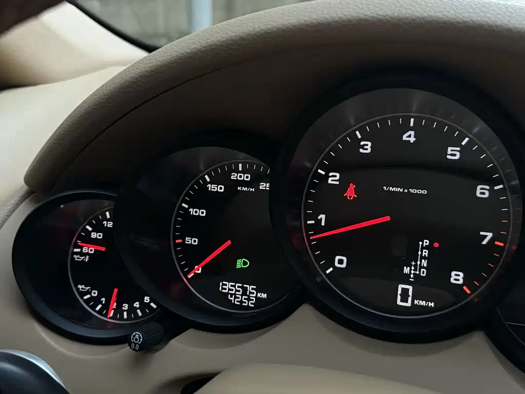 Porsche Cayenne — миниатюра 14