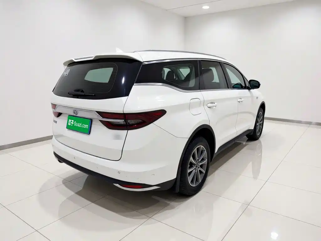 Geely Jia Ji — миниатюра 4