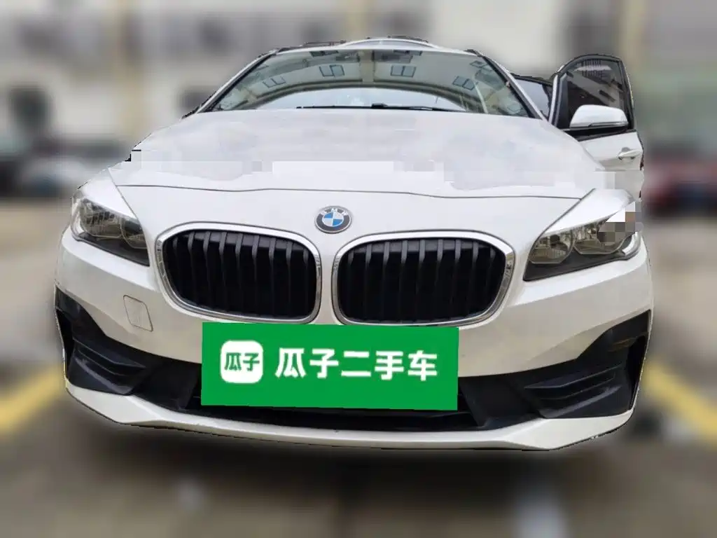 BMW 2 Series Active Tourer — миниатюра 23