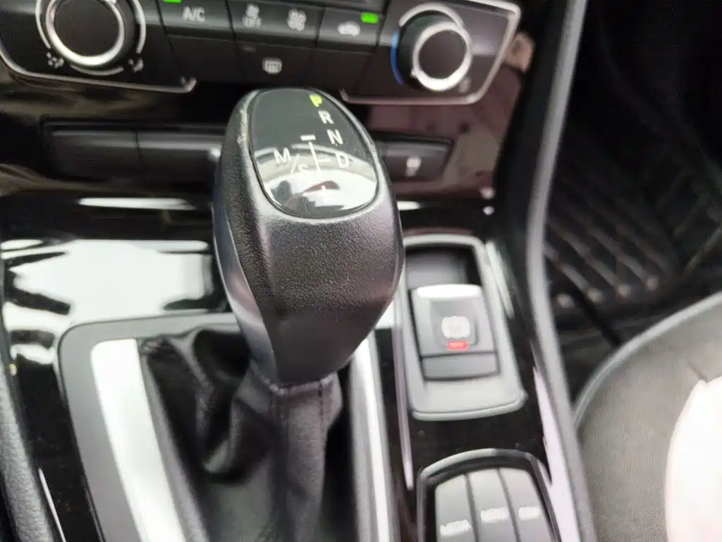 BMW 2 Series Active Tourer — миниатюра 7