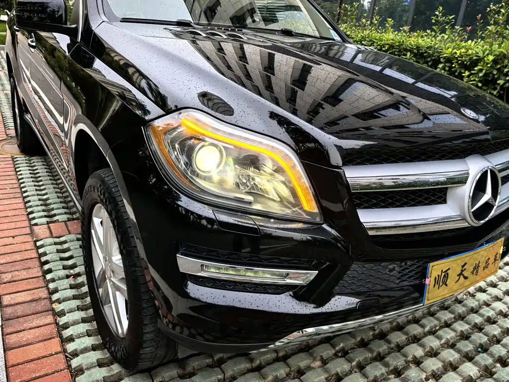 Mercedes-Benz GL-Class — миниатюра 31