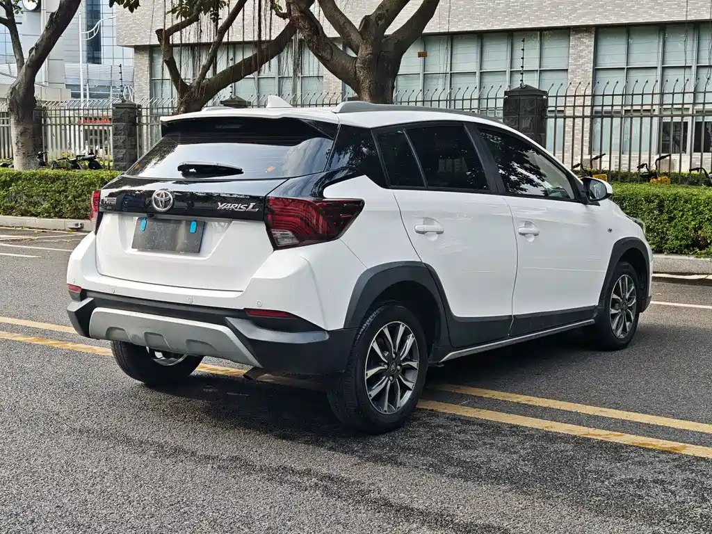 TOYOTA YARIS L ZHIXUAN