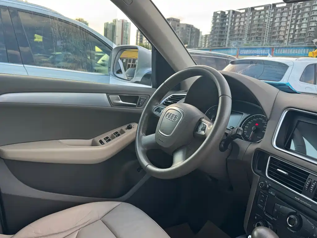 Audi Q5 — миниатюра 12